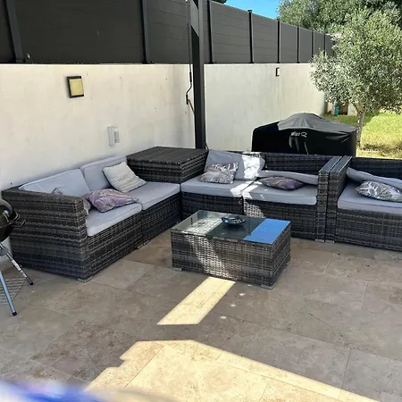 Magnifique Avec Piscine Dans Sud De La France